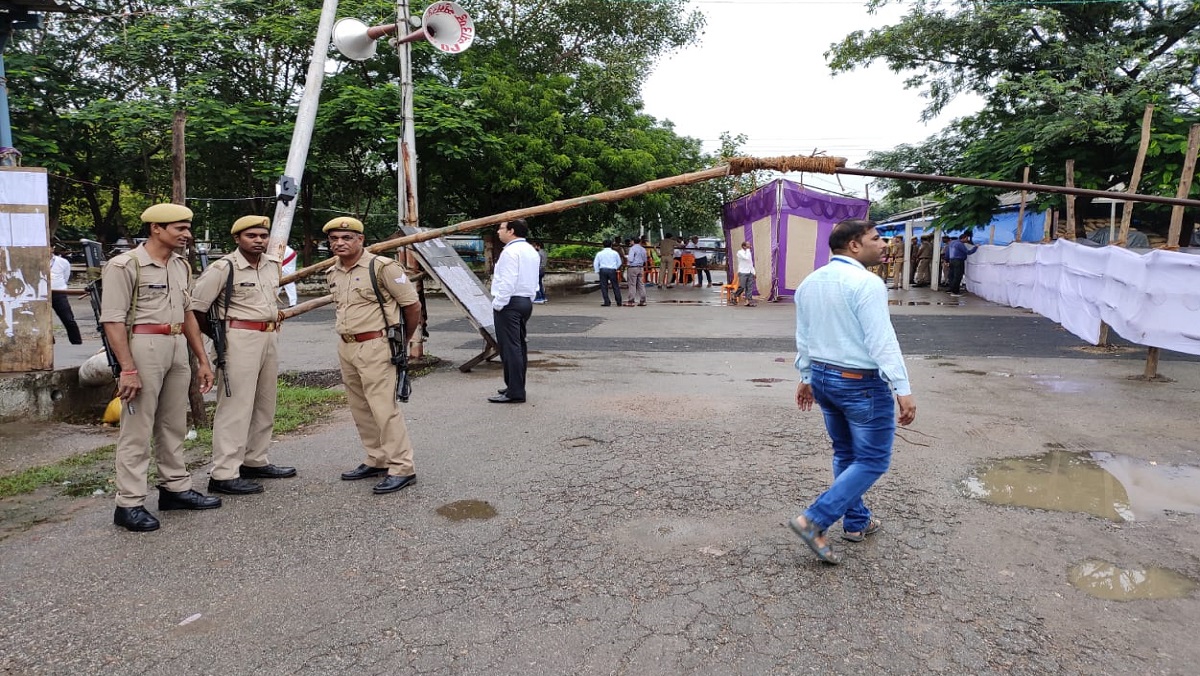 BJP ahead in Hamirpur by-election ballot counting