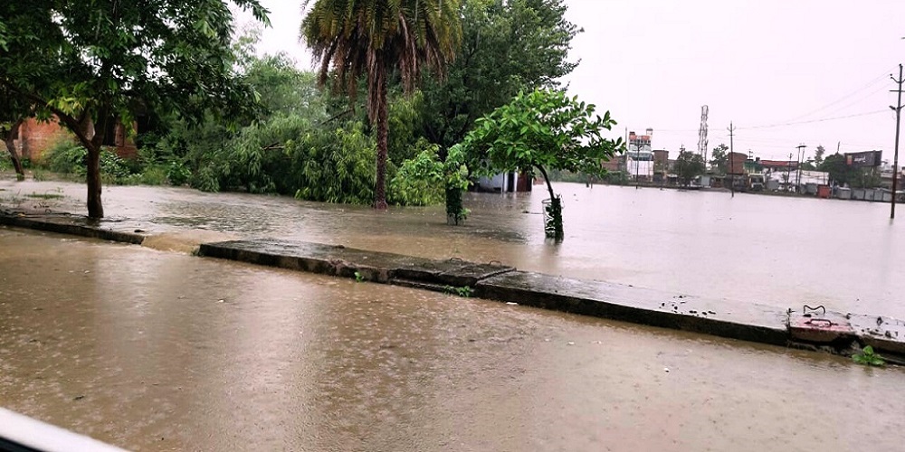 rainy waterlog in Banda