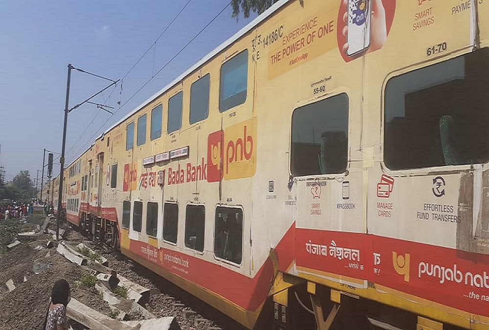 Anand Vihar double-decker train derails in Moradabad