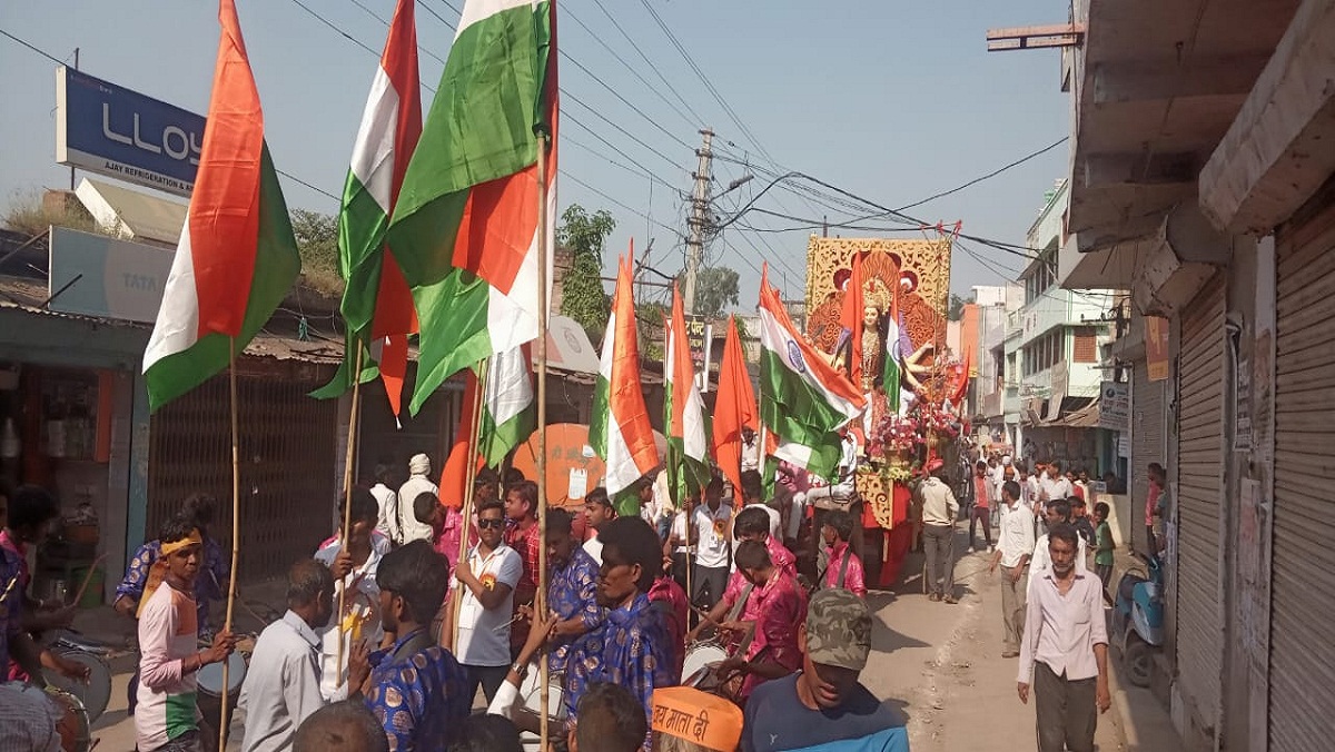 Dashehra durga puja julus devi pratima in Banda