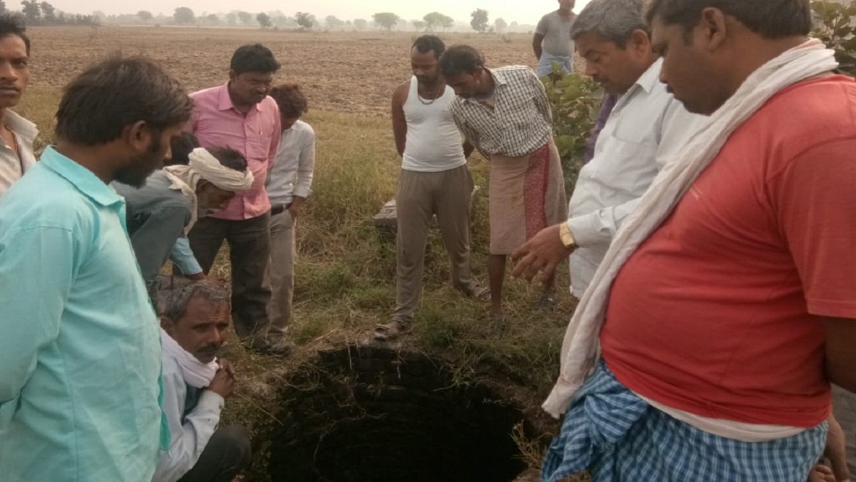 Farmer's death due to falling in a well in Mahoba