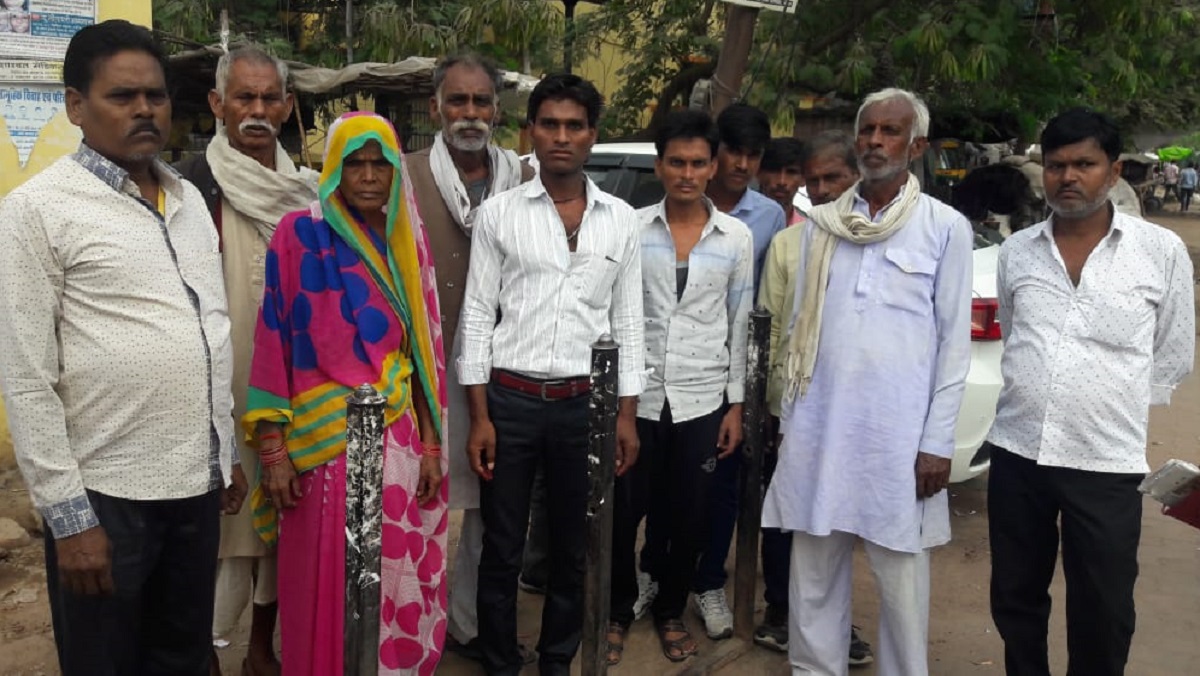 बांदा, बस पलटी, श्रद्धालु, कानपुर, एक कीमौत, 20 घायल, Banda, the bus overturned, the faithful, Kanpur, a chemist, 20 injured,