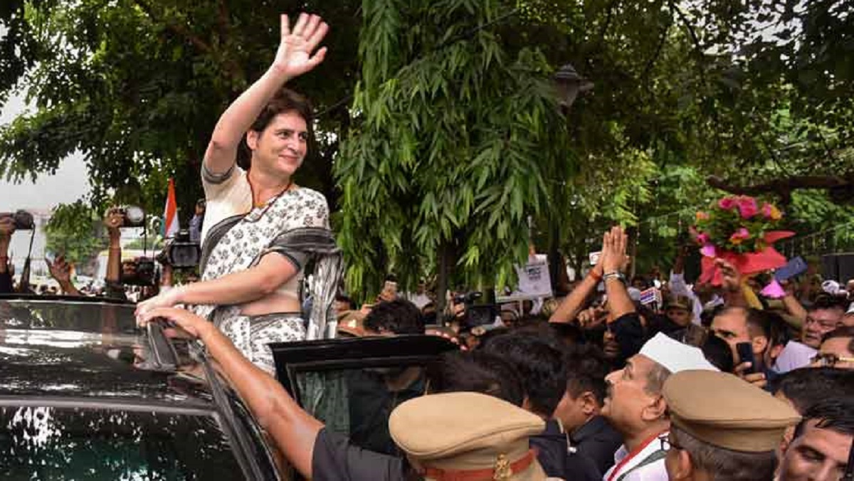 Priyanka Gandhi undertakes silent march withusands of activists in Lucknow