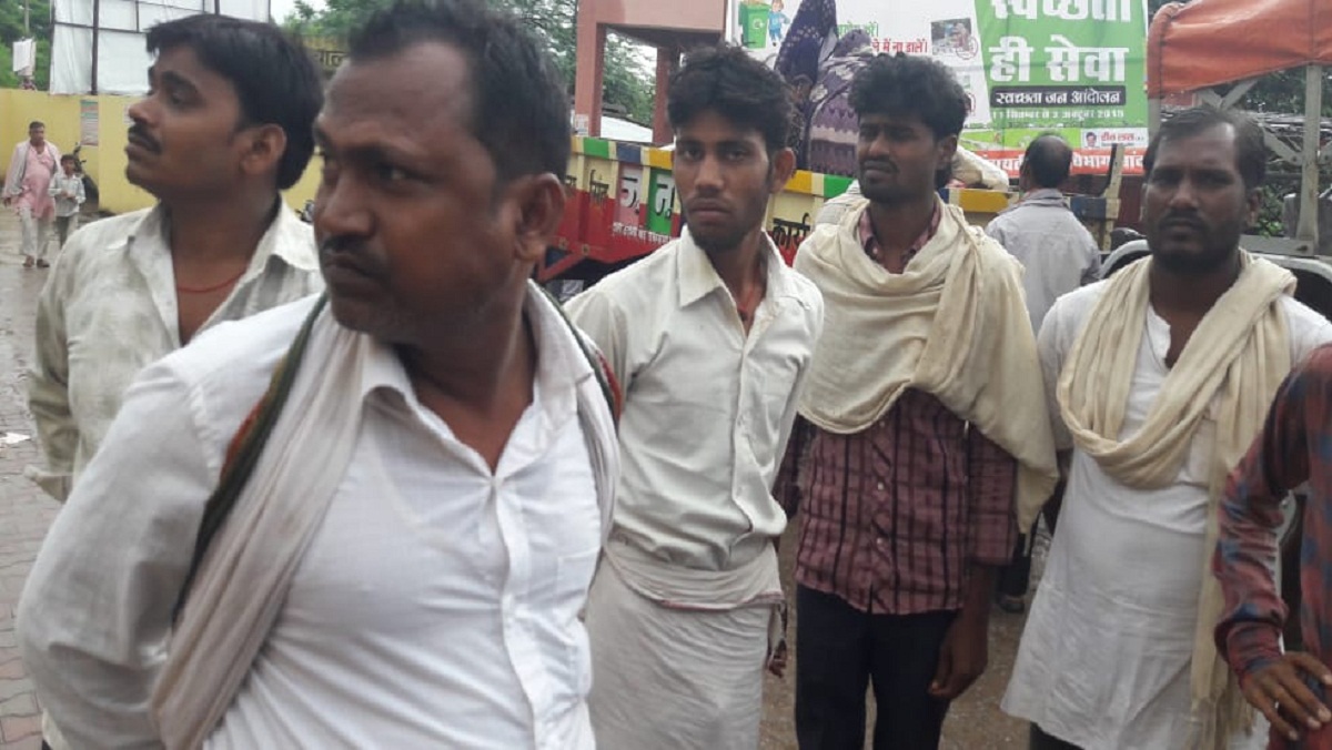 in Banda mother-little son death due to electricity current