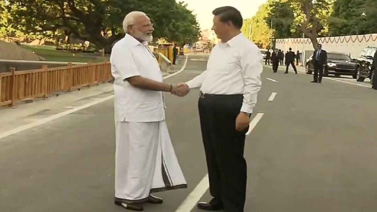 Prime Minister Narendra Modi welcomed Chinese President Xi Chinfing to India