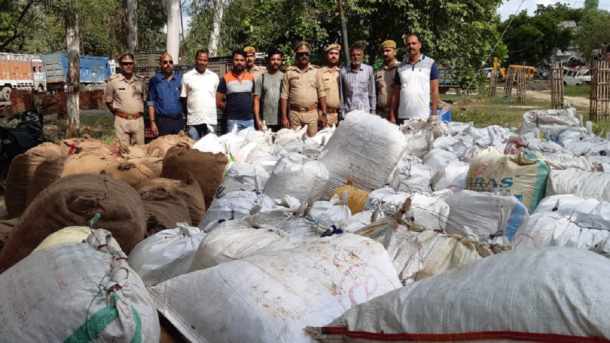 Police-STF in Hardoi caught one with opium worth 25 crores