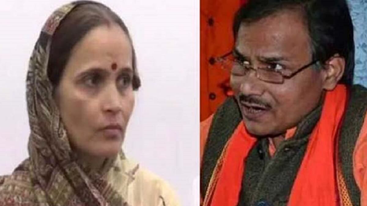 Threatened to kill Kiran, wife of Hinduist leader Kamlesh Tiwari