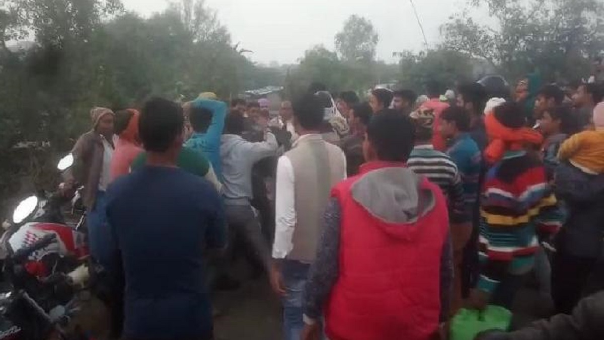 Three including two women died in an accident in Banda