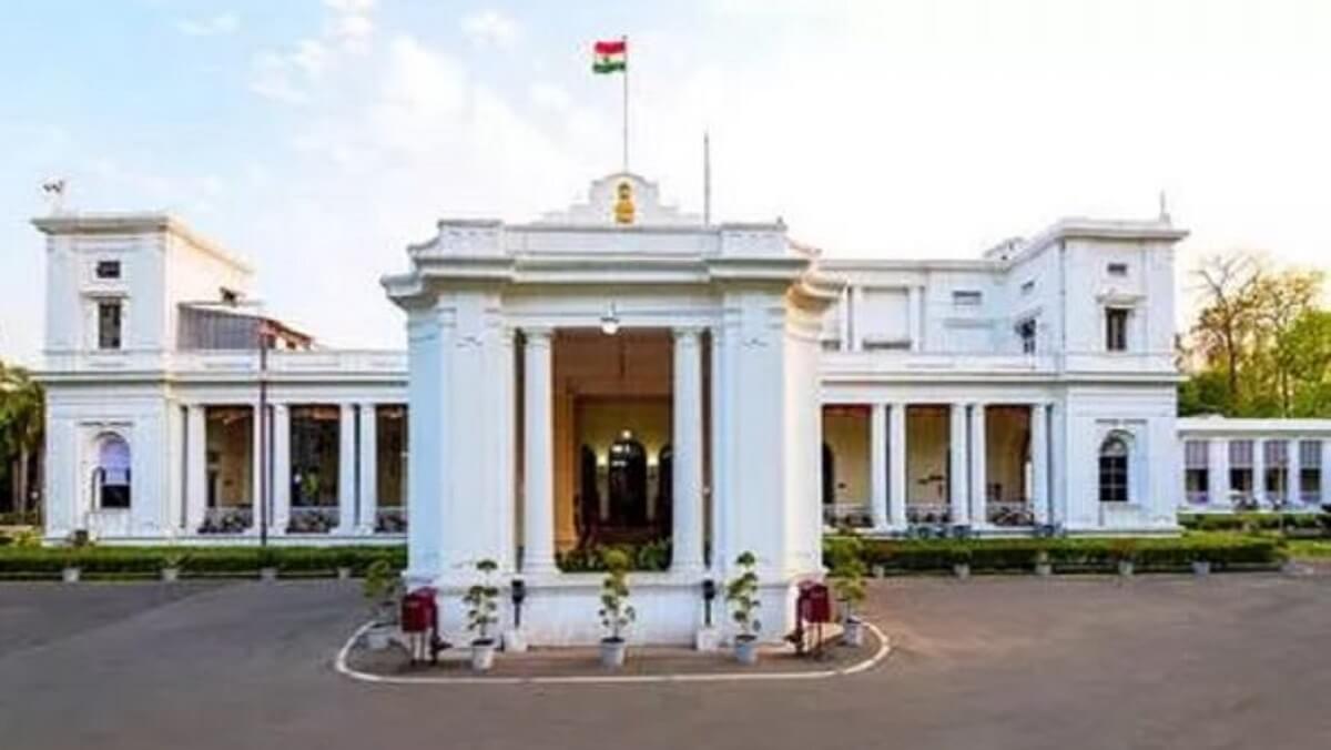 Naxalite organization threatens to blow up UP Raj Bhavan