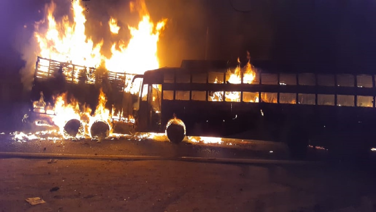 10 passengers burnt alive due to bus-truck collision in Kannauj Gursahayganj