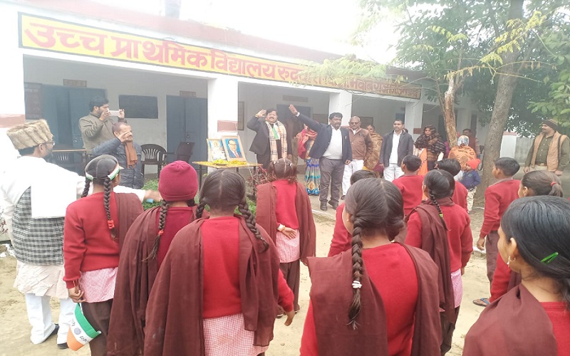 Block chief hoisted the flag in Unnao