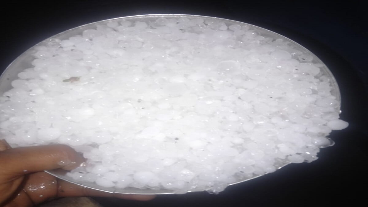 Hail fell with rain, two die due to lightning in Kanpur 