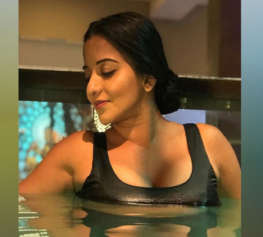 actress monalisa bhojpuri