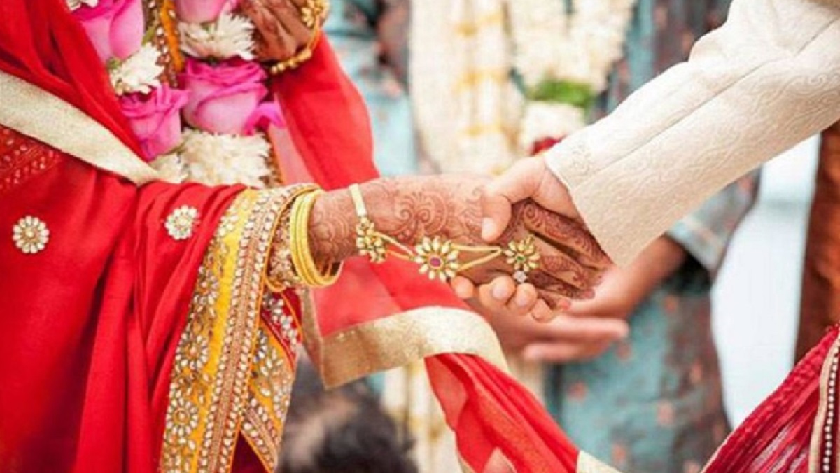 55-year-old woman married a 29-year-old young man in UP 