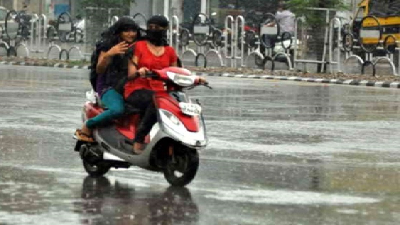 raining in Lucknow 