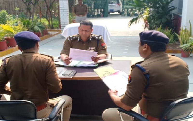 Banda DIG Deepak Kumar held a meeting with Superintendents of Police