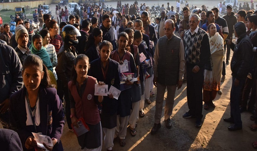 Board exam girl student in kanpur