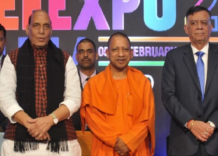 Defence Expo in lko defence minister rajnath singh and cm yogi