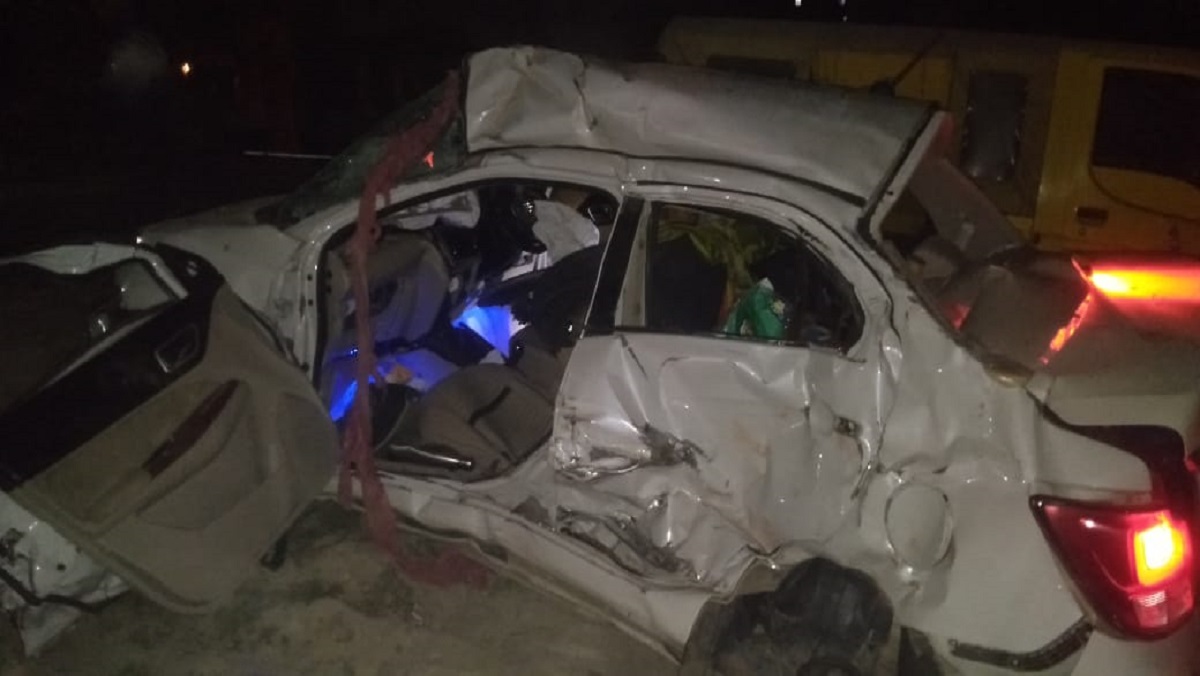 Lucknow doctor's wife dies and family injured in horrific accident in Hardoi