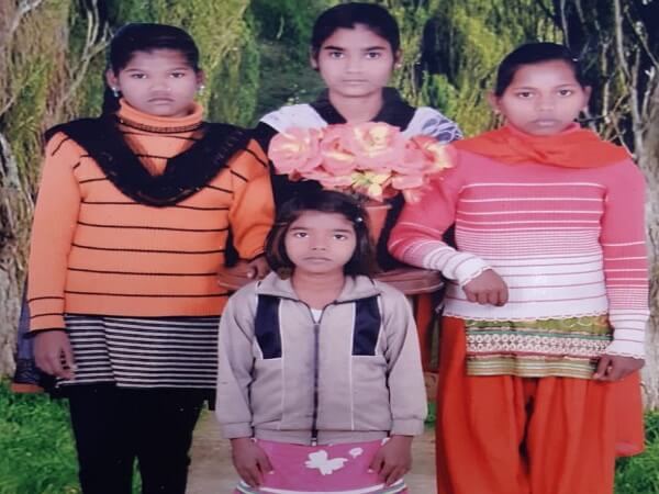 Mother-four daughters ate poison all killed in Fatehpur