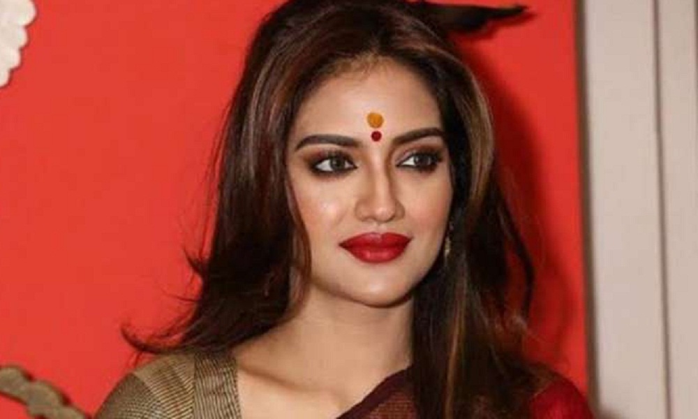 actress Nusrat jahan hot picture