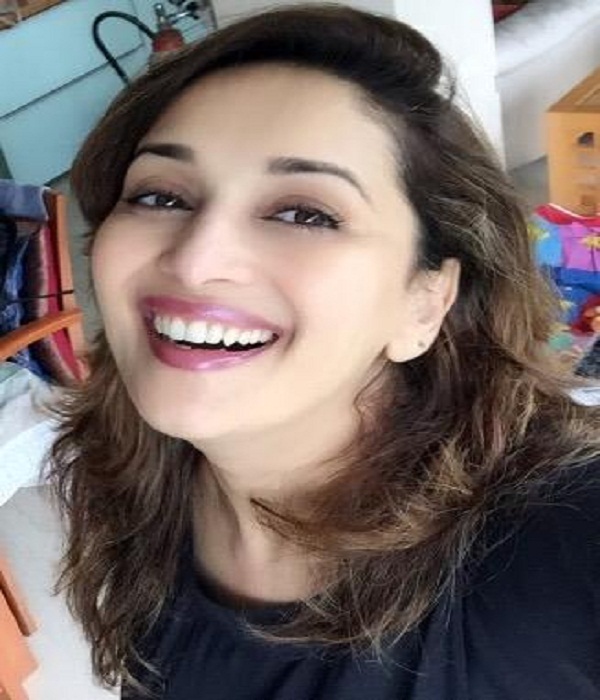 madhuri dixit actress show sadness on death of bengali actress tapas pal