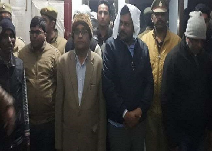 police arrested 7 peoples in sitapur guess leak case-1