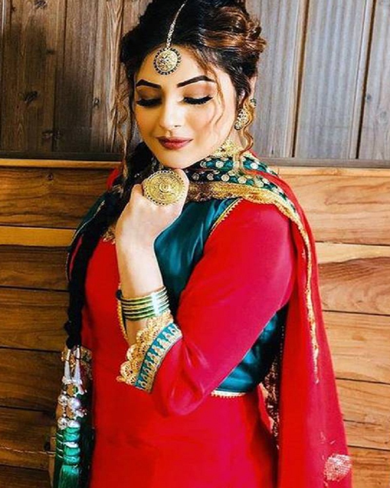 Shahnaz Gill was contestant of Bigg Boss 13