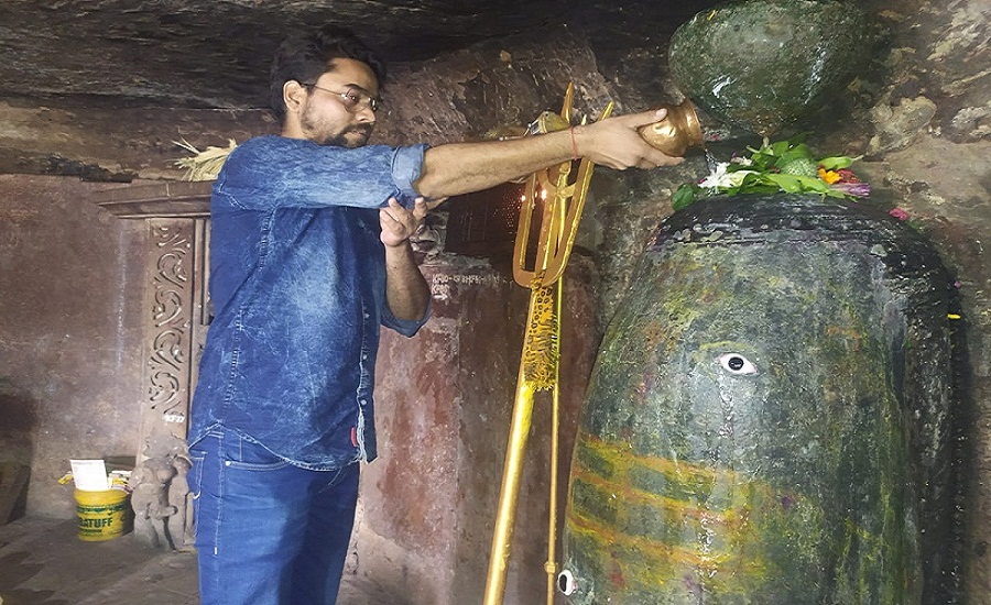 Savdhan India and Chandrakanta serial TV actor Rajeev McLay reach Band Kalinjar fort 
