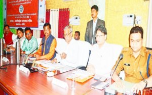 banda prabhari minister lakhan singh take meeting in Banda