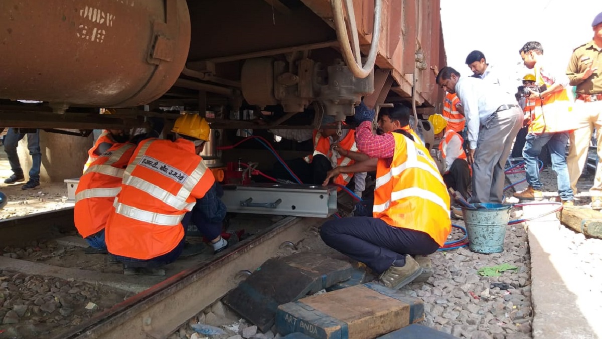 derailed goods train near railway station in Banda