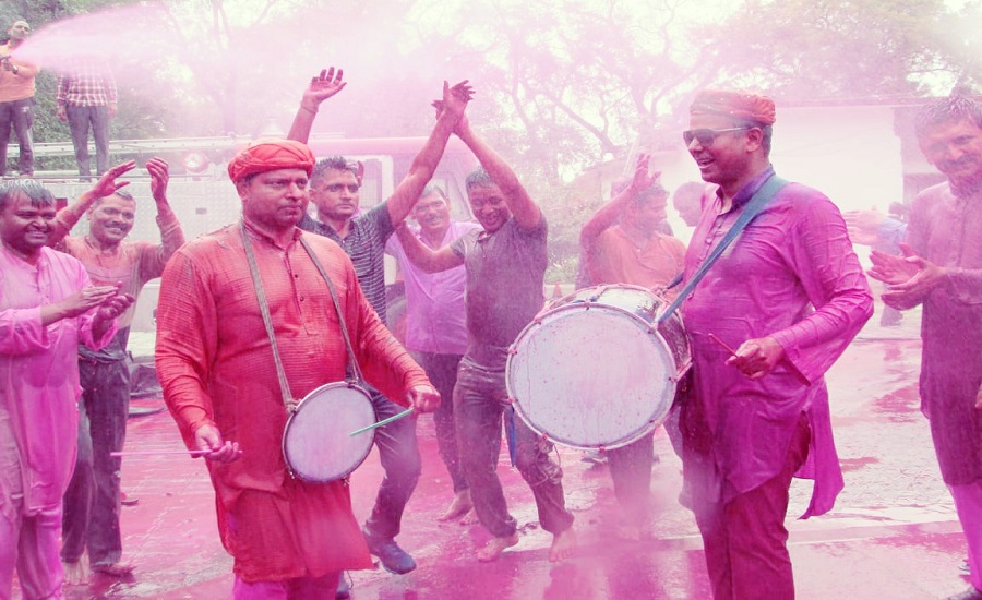 dig-commisioner holi in Banda