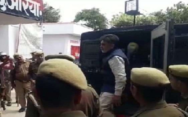 SP MLC Kamlesh Pathak goes to 7 jails in Auraiya double murder, gunner suspended