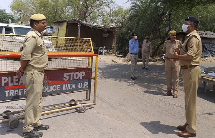 Police increased vigil in Banda and put 29 barriers on Madhya Pradesh border