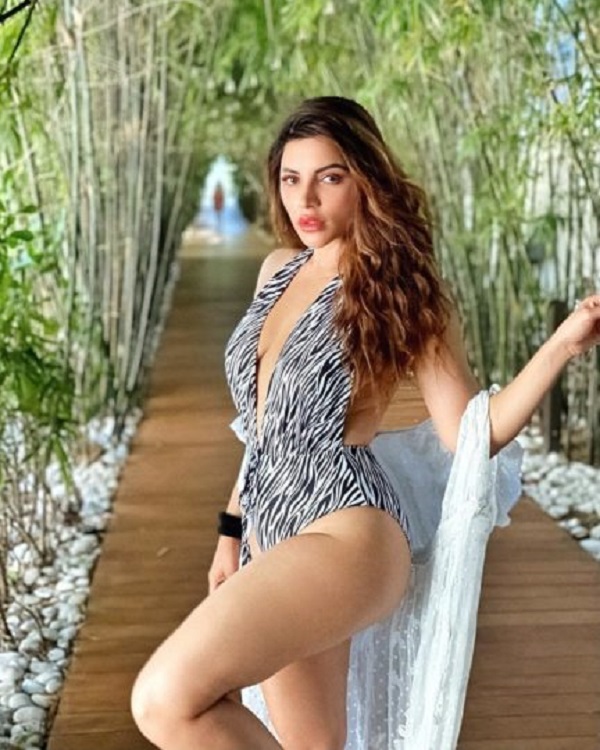 Bollywood actress spoke on Corona lockdown, situation is dangerous