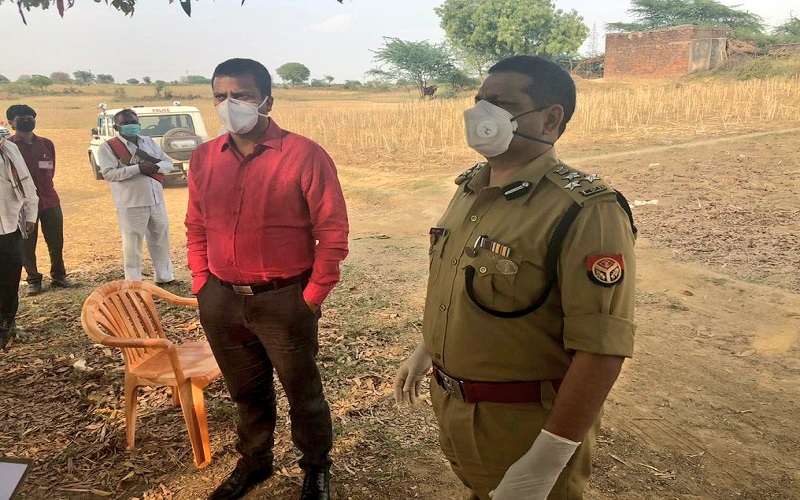 Commissioner of Banda and DIG inspected many places including Hamirpur district