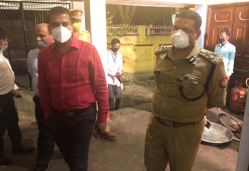 Commissioner of Banda and DIG inspected many places including Hamirpur district