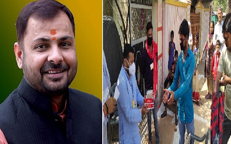 Sadar MLA Prakash Dwivedi distributed lunch packets