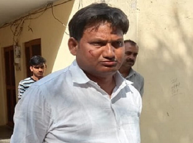 kannauj tahsheedar beaten by mp