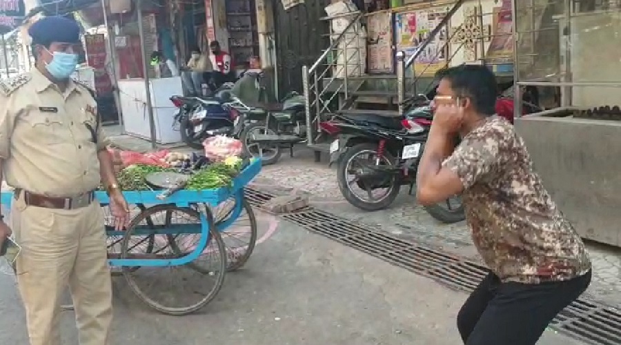 Kanpur police taught a lesson to those not wearing masks