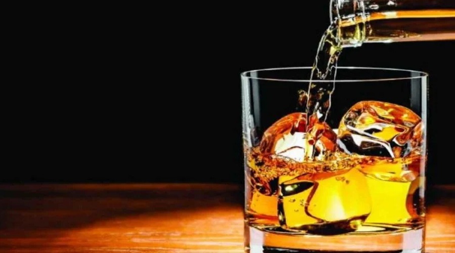 Corona lockdown may begin liquor sale in UP soon