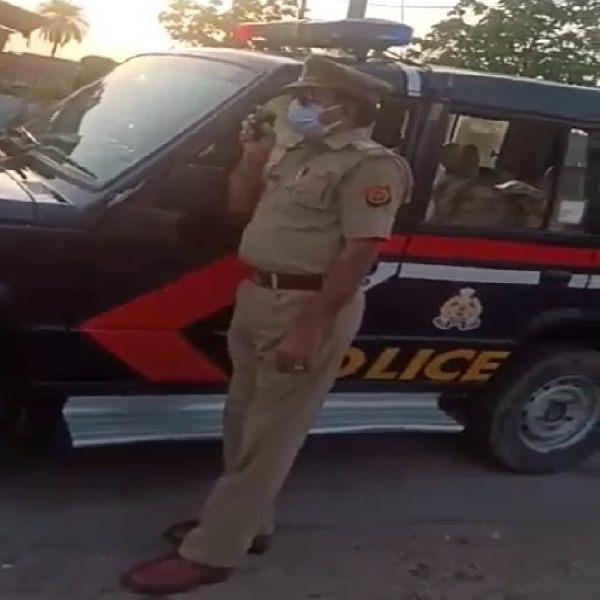 Banda police's good-hearted face shines in the lockdown