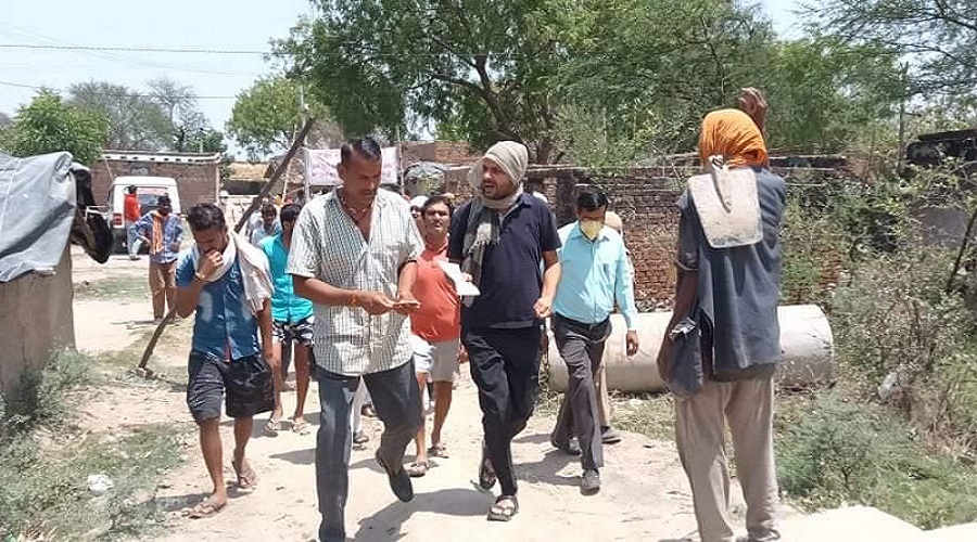 Sadar MLA Prakash Dwivedi visited villages to know people's problems