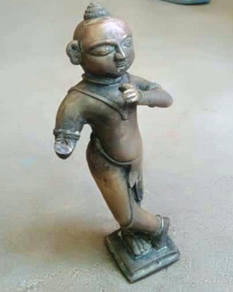 Precious Krishna statue recovered from well during excavation at Banda