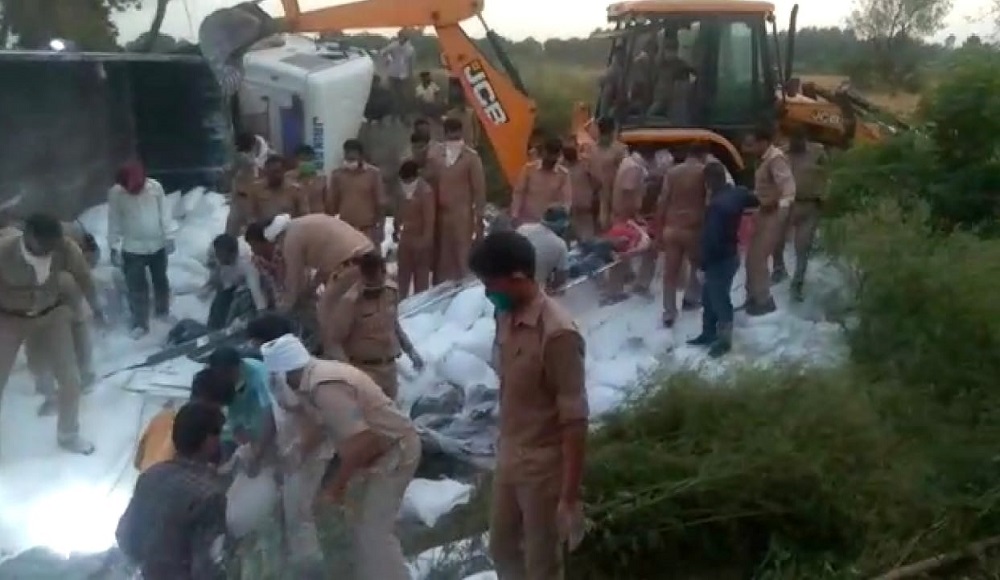 Big news: A horrifying accident in Auraiya, 23 killed, more than 25 injured