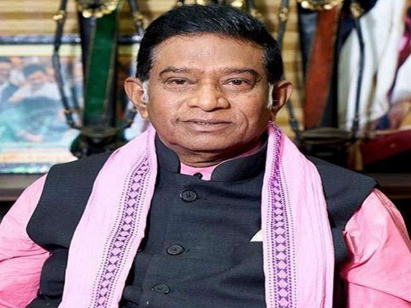 Doctor reciting favorite songs to bring former CM Ajit Jogi out of coma