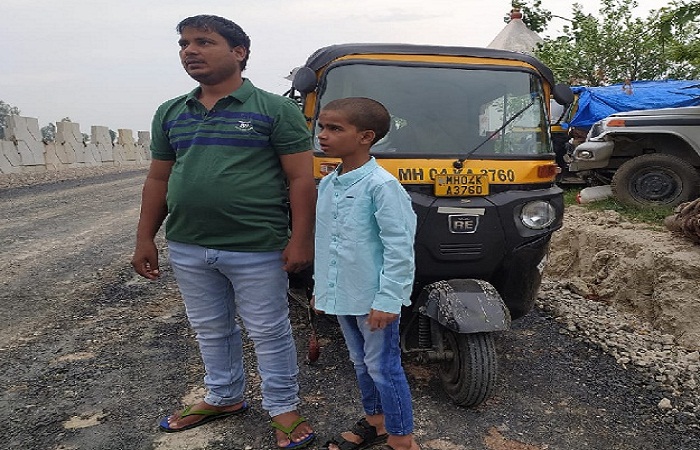 Family was returning from Maharashtra by auto, two died in an accident