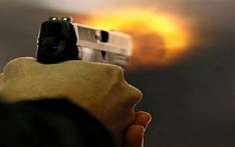 Major incident in Banda young man being shot with wife shot dead