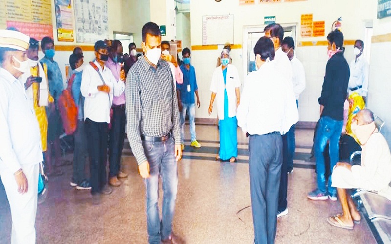 Now Corona investigation will be held in Banda in 1 hour Commissioner Gaurav Dayal examines system