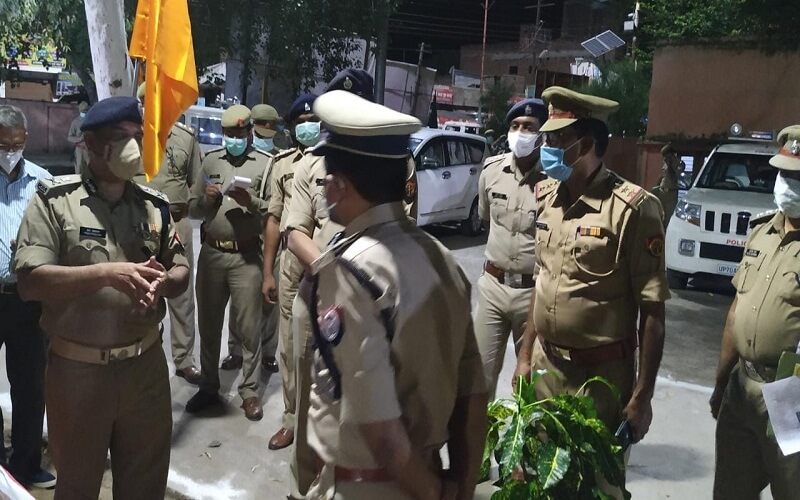 ADG visited Banda to inspect Atra police station